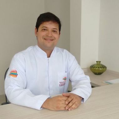 Clinica De Odontologia Estética E Restauradora