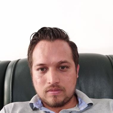 Arq. Néstor Bone