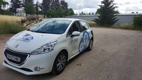 Création Logo + décoration des véhicules et textile de l'entreprise Utiligroupe