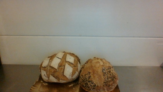 1 Assortiment de Pains :
pain de campagne, boule tradition 6 céréales