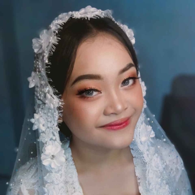 Dewi Puspa Make Up ﹠ Wedding