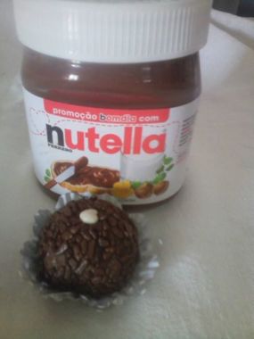 Preto com Nutella.
