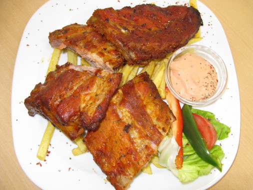 Hausmannskost auch in gegrillter Form
Ripper etc.
