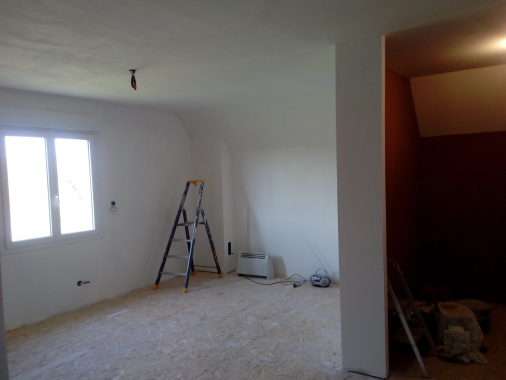 Mise en peinture; impression + 2 couches.