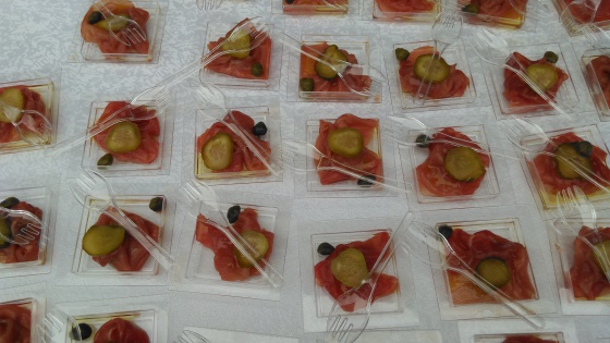 Carpaccio de bœuf aux câpres et huile d'olive