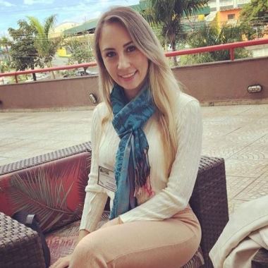 Letícia Nogueira Calsavara