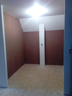Création d'un dressing dans suite parentale; mise en peinture.