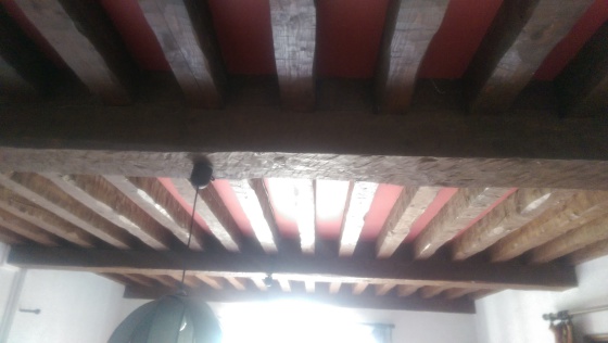 Début de chantier,époussetage et lavage du plafond avant impression.