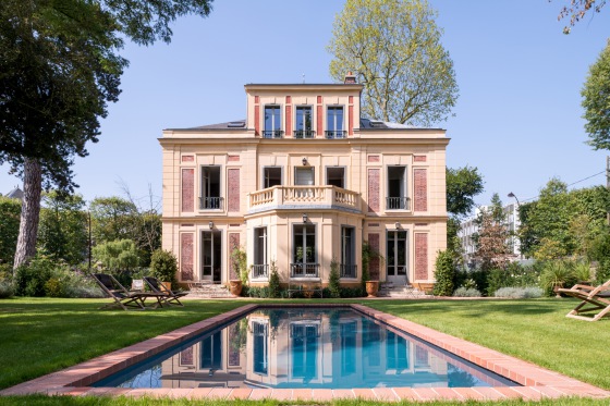Respect du Patrimoine Historique - Piscine Traditionnelle by Aqua system™