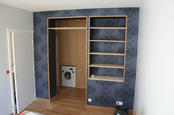 APPARTEMENT K
Vue du dressing et accès à la salle de bain depuis la chambre