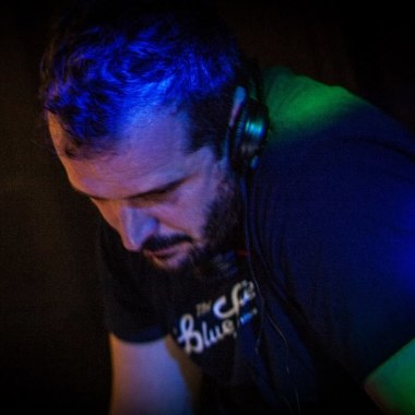 Disk Jockey Organizzatore Di Eventi Musicali Live E Dj Set