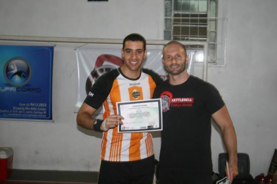 Qualificação em treinamento com Kettlebells