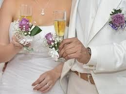 Especialistas en bodas ofrecen un servicio de calidad  desde la reserva hasta el día de la boda. Nos encargamos de todos los detalles y nos adaptamos a su presupuesto. 