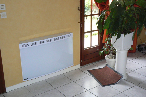 Radiateur électrique "Vulcanos", économie, confort, esthétique et garantie 30 ans.
