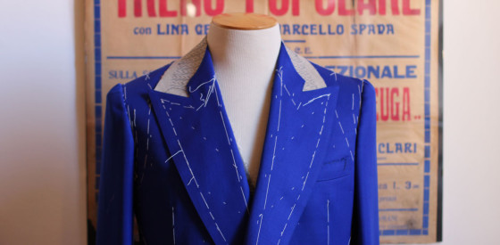 Une veste sur-mesure faite par un élève