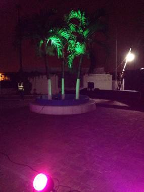 Iluminación para local del evento.