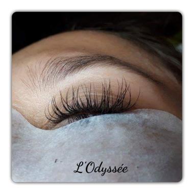 Extension de cils à cils 