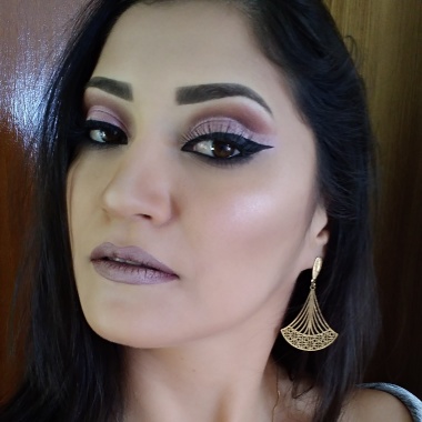 Daiane Rodrigues Makeup