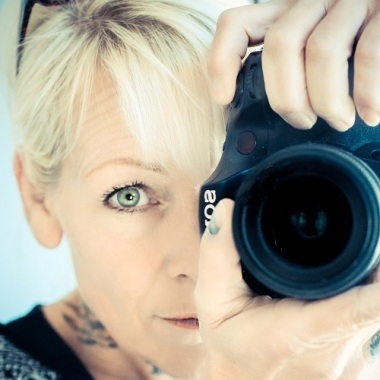 Elly De Vries