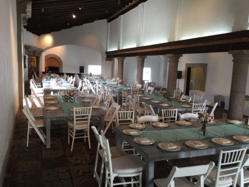 Servicio integral de evento: catering, renta de equipo, personal, animacion, dj