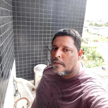 Ar & Luz Serviços Profissionais.