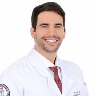 Dr. Daniel Moreira De Bulhões - Dentista Em Maceió