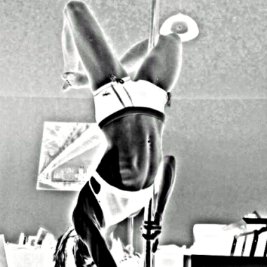 Armelle Prof De Fitness Et Pole Dance