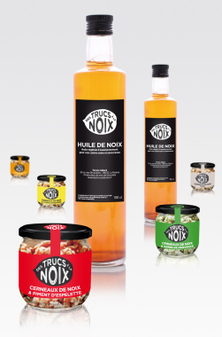 Packagings de la marque. (étiquettes bouteilles)