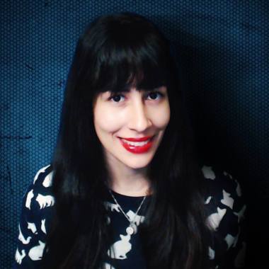 Aline Azevedo Designer Gráfica