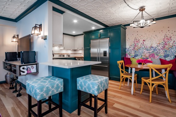 A cheerful kitchen full of colour and personality