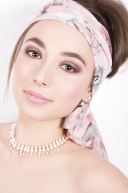 Mise en beauté classique - Photographe: Lucie Werner