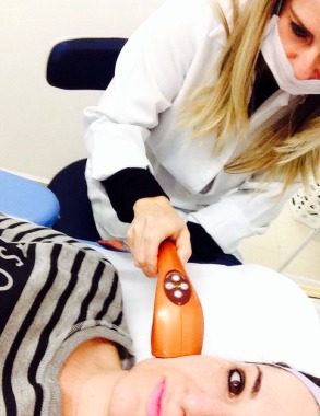 Aparelho para rejuvenescimento facial