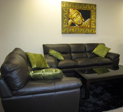 Welcome to Bai Pho's ambience of a quiet, peaceful, spacious, warm and comfortable feeling.