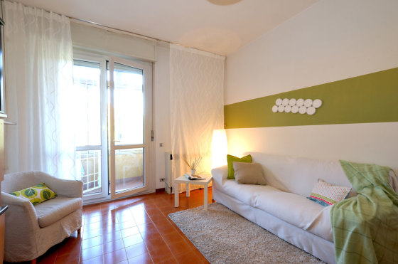 Sistemazione di un appartamento a Bologna destinato alla vendita. 
Questo servizio ha portato ad una accelerazione dei tempi di vendita e valorizzazione in termini economici.