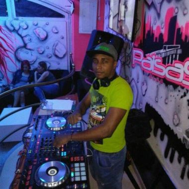 Dj Para Todo Tipo De Eventos  *information hidden*