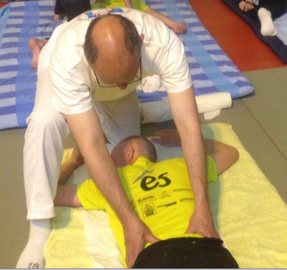 Le shiatsu, chez soi ou lors d’événements sportifs. La technique idéale pour faire circuler l'énergie et retrouver un corps plus souple.