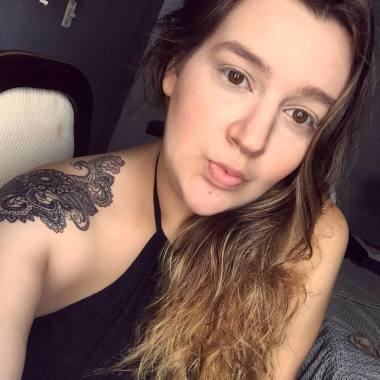 Bea Valenca Make Up