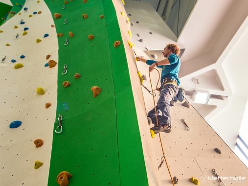 Indoor klettern Einsteiger Kletterhalle Mondsee
