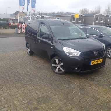 H﹠F Dak En Onderhoud