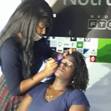 Disneila Oliveira Makeup