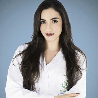 Nutricionista Ariane Cristina Staff