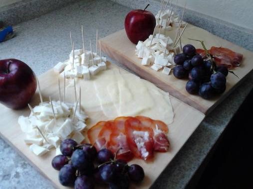 Tabla de quesos y frutas