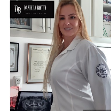 Dra. Daniela Botti