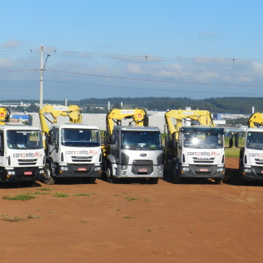 Concceito Mix - Caminhões Muncks - Guindastes- Plataformas Elevatórias