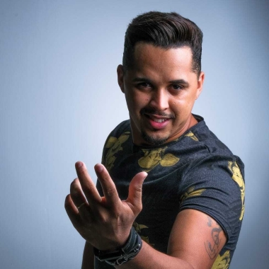 Cantor Sertanejo  - Luccas Lima
