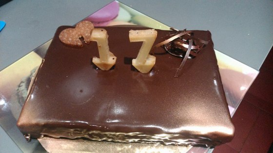 le Briag à la Framboise (gâteau de mon fils)
biscuit succès, confiture de framboise, mousse chocolat, nappage chocolat