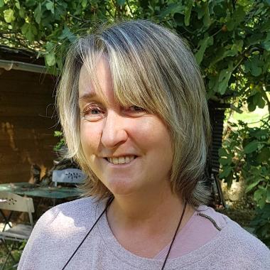 Anneva Thérapeute  Énergétique Magnétiseuse