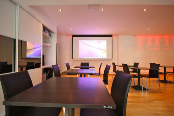 Salle du RDC en séminaire