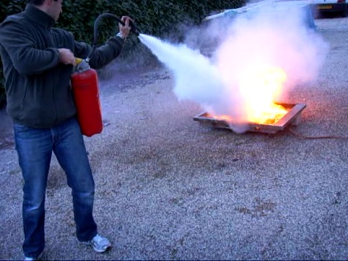 Formation incendie : manipulation extincteur, évacuation, équipier de première intervention...
