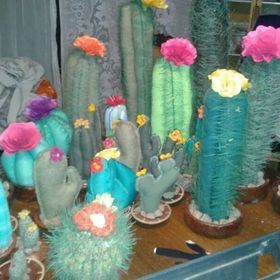 Cactus en tela reciclada.